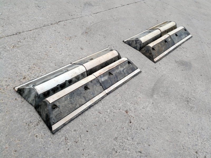 baden carril bici caucho fijar suelo 10.5x54.5-110x25 4u 2piezas